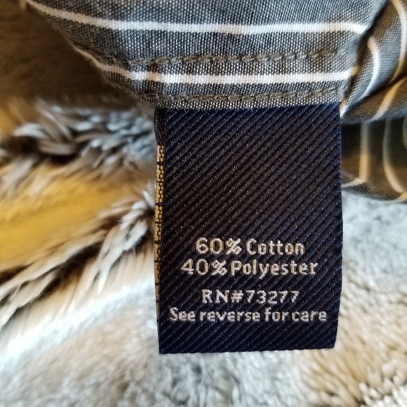 Croft & Barrow classic fit gray shirt - Picture 4 of 4